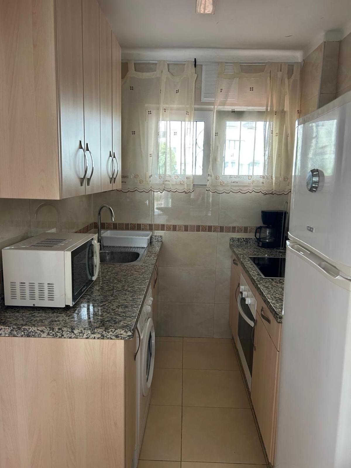 Edificio Acapulco Apartment Nerja Bagian luar foto