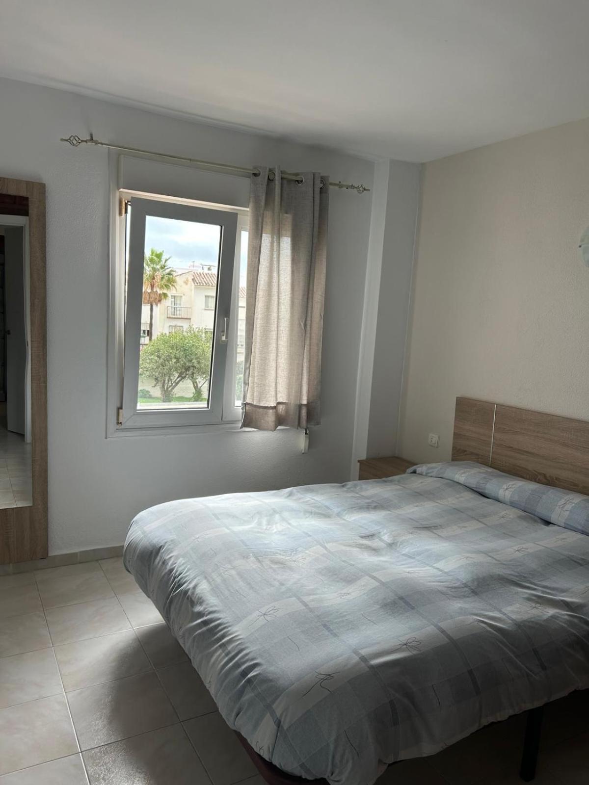 Edificio Acapulco Apartment Nerja Bagian luar foto